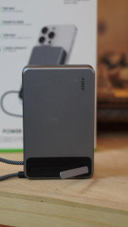 IDMIX大麥創(chuàng)新充電寶 自帶雙線、PD20W快充與MFI認證的全能移動電源